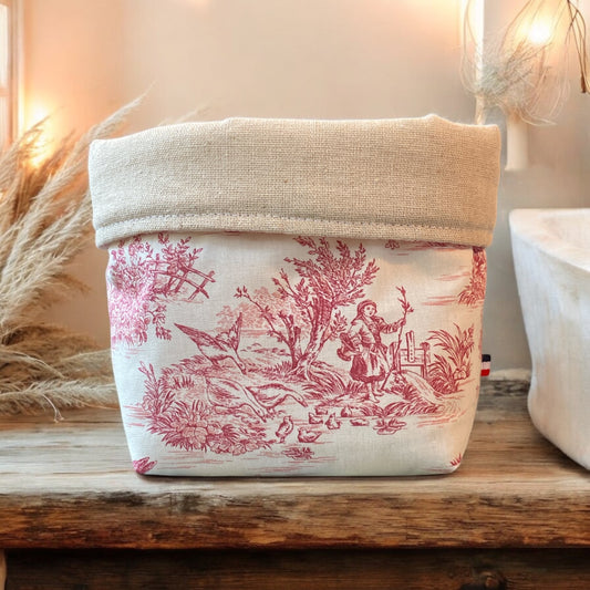 Minimalist soap dish with magnetic suction cup