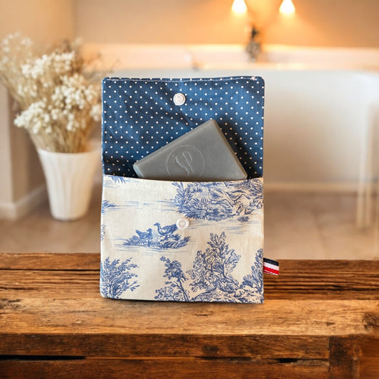 Minimalist soap dish with magnetic suction cup