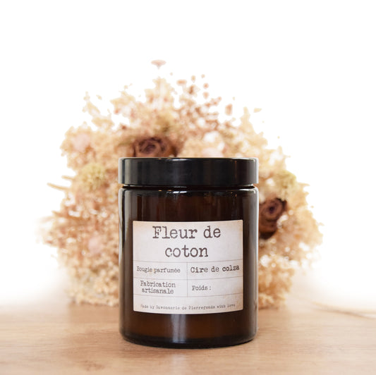"Cotton flower" candle