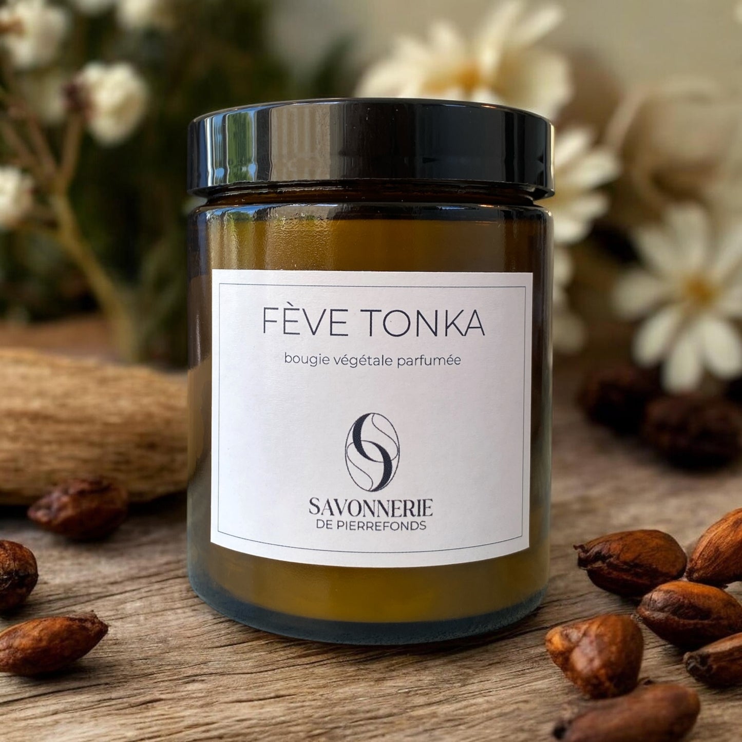 Bougie végétale parfumée "Fève tonka"