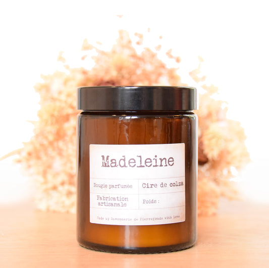 Bougie végétale parfumée senteur "Madeleine"