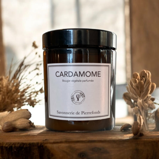 Bougie végétale parfumée "Cardamome"